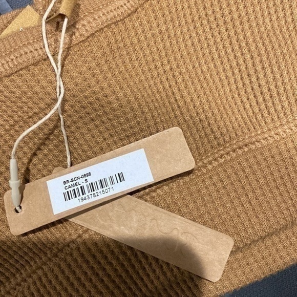 Skims - Picture 5 of 5